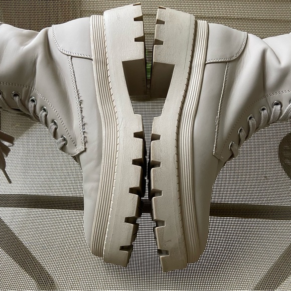 GUC JustFab US Sz-8 Combat Boots- Lace & Zipper, Creamy White, Silver Lace Rivet - Picture 8 of 15